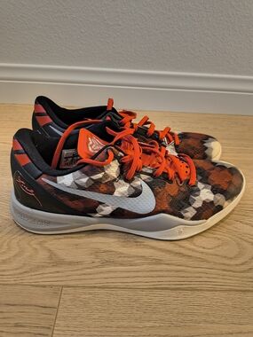 Kobe 8 - Milk Snake